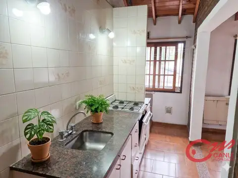 Casa 4 ambientes con 1 baño