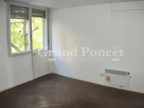 Alquiler Oficina de 3 Despachos con Entrada Independiente en Planta Alta