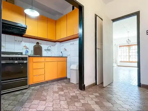 Casa 3 ambientes con 2 baños
