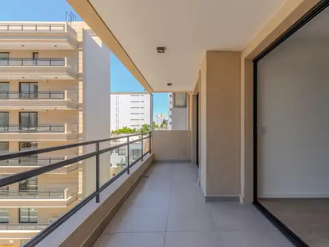 Avenida Teniente General Donato Álvarez 300