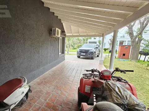Casa 5 ambientes con 2 baños