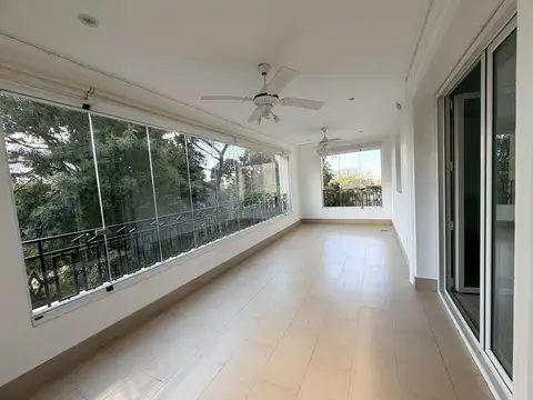 Departamento en Alquiler de 3 dormitorios