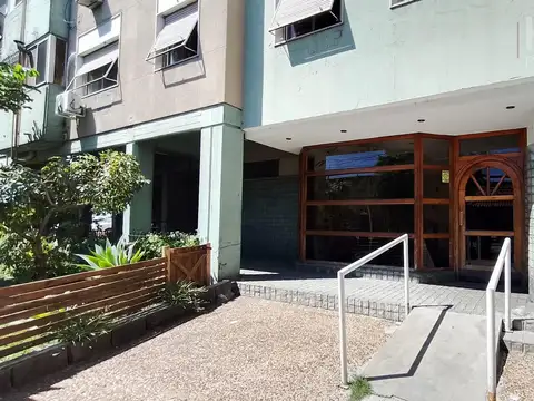 Pres. Juan Domingo Peron 2825 , Piso 6