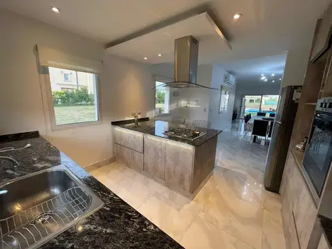 Casa en Venta de 4 dormitorios