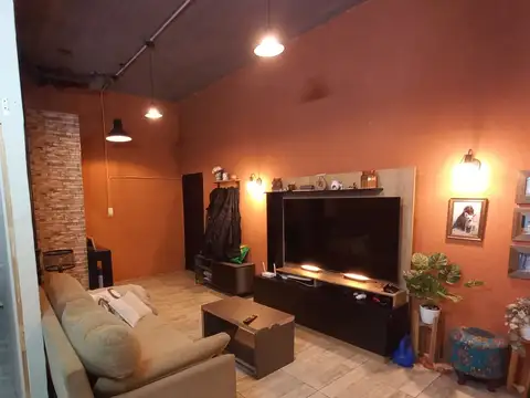 Depto Tipo Casa en Venta de 3 ambientes