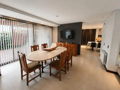 Casa en Venta de 5 dormitorios