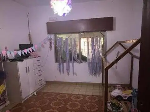 Casa 3 ambientes con 1 baño