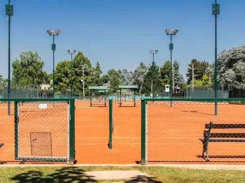 Terreno en Venta en Ayres Plaza, USD 230.000