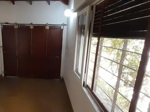 Casa 5 ambientes con 4 baños