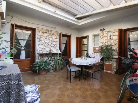 Depto Tipo Casa en Venta de 6 ambientes