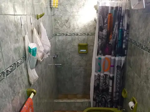 VENTA DE CASA EN BARRIO VICENTE LOPEZ EN VILLA CELINA