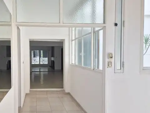 Oficina en Alquiler 40 años