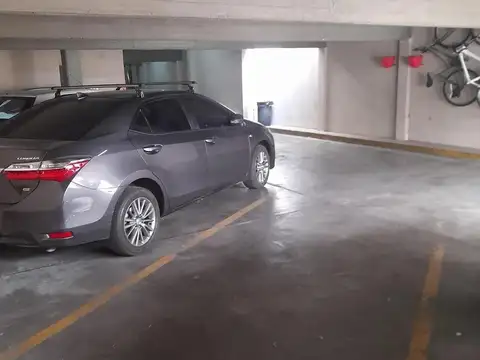 Cochera Auto o Camioneta Techada Caballito Financiada