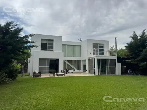 Casa en Venta en Villanueva, USD 330.000