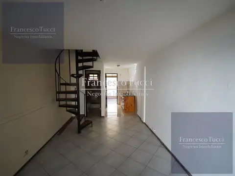 PH en venta 3 ambientes con cochera en Castelar
