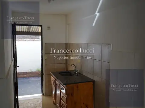 Depto Tipo Casa en Alquiler de 3 ambientes