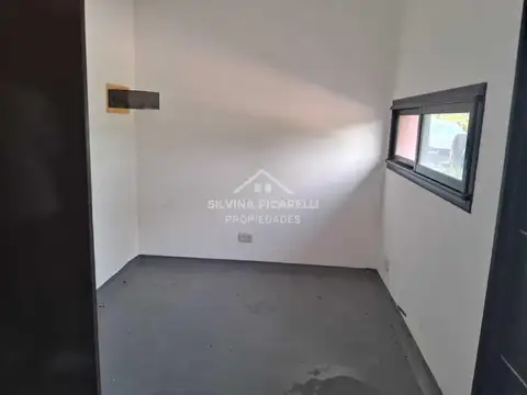Local  en Venta en Barrio Parque Sakura, Exaltación de la Cruz, G.B.A. Zona Norte
