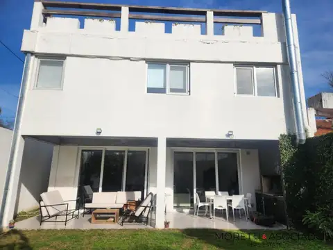 Casa en Alquiler de 4 dormitorios