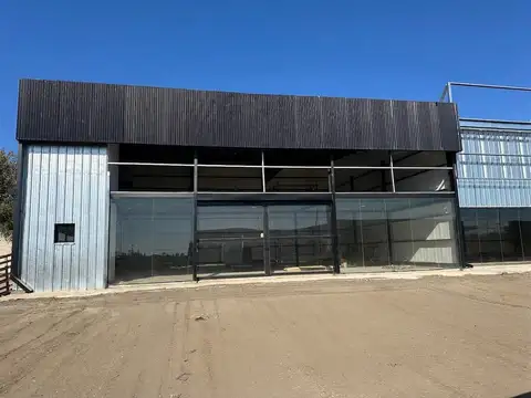 VENTA LOCAL COMERCIAL. SOBRE AV CIRCUNVALACION NORTE. COLECTORA EXTERNA. POETA LUGONES
