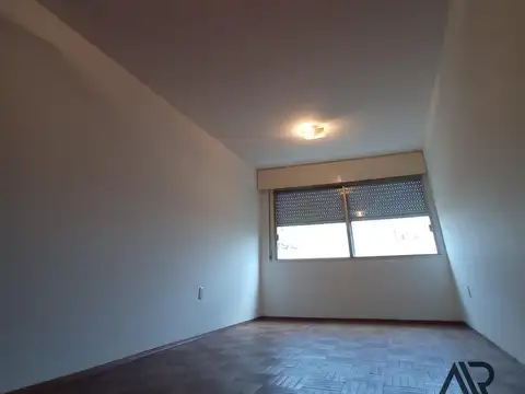 Departamento en Alquiler 42 años