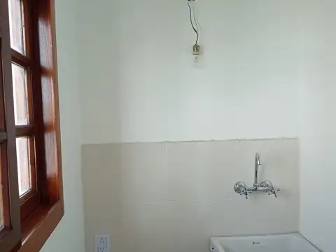 Depto Tipo Casa en Venta en Villa del Parque, USD 187.000