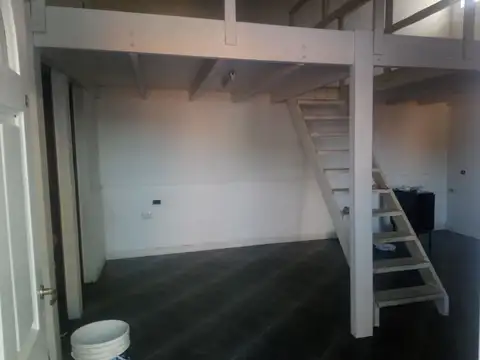 Casa 2 ambientes con 1 baño