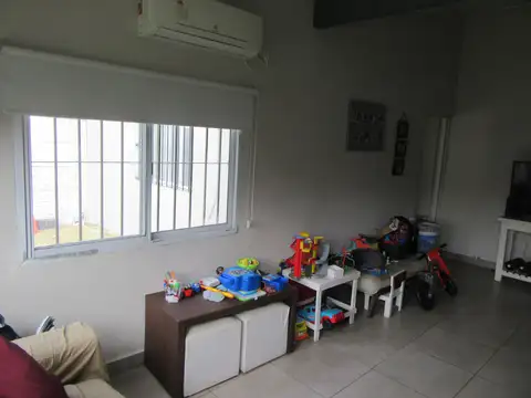 Casa en Venta en Temperley, USD 160.000