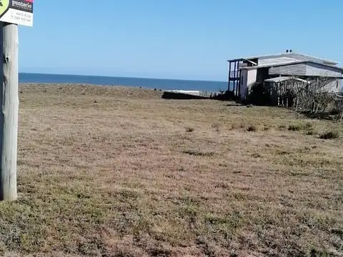URUGUAY / ROCHA / PUEBLO NUEVO a mts del MAR