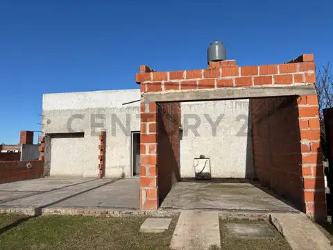 CASA CON PATIO EN MURPHY