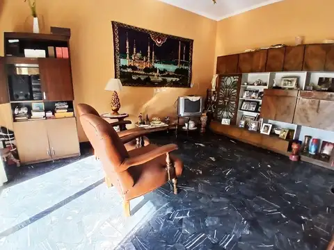 Depto Tipo Casa en Venta en Pompeya, USD 120.000