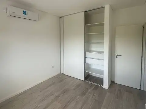 Departamento en Alquiler en La cañada de Pilar, $ 700.000