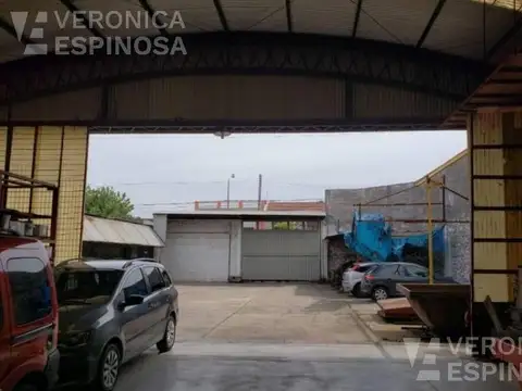 Galpon en Venta en Villa Luzuriaga, USD 1.990.000