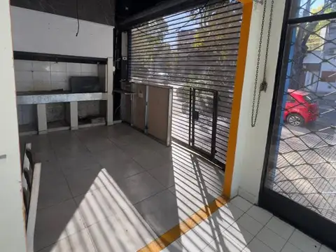 Avenida Álvarez Thomas 2300, Piso 0