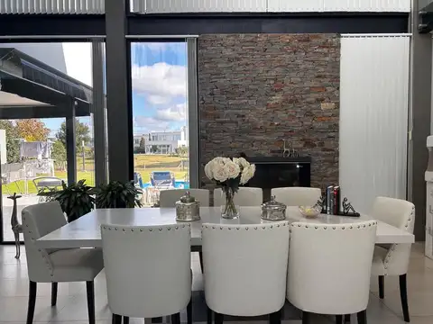 Casa en Alquiler en Terravista, USD 3.500