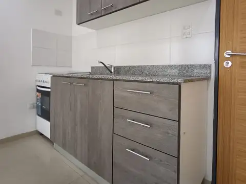 Departamento en Alquiler en Floresta, $ 600.000