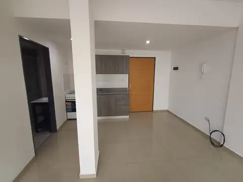 Avenida Lacarra 300, Piso 1