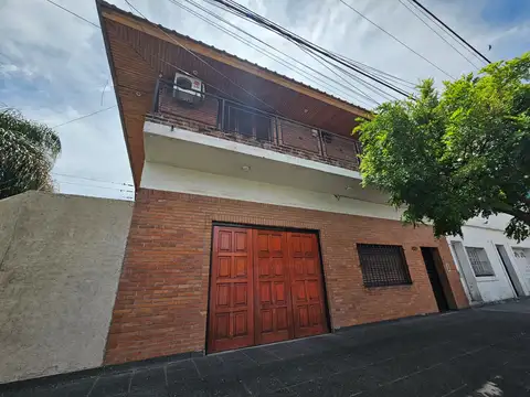 Casa  en Venta en Villa Bonich, San Martin, G.B.A. Zona Norte