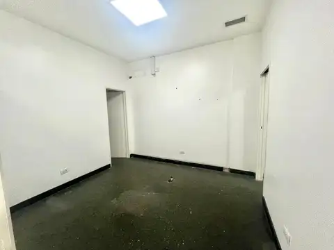 Local en Venta en Recoleta, USD 175.000