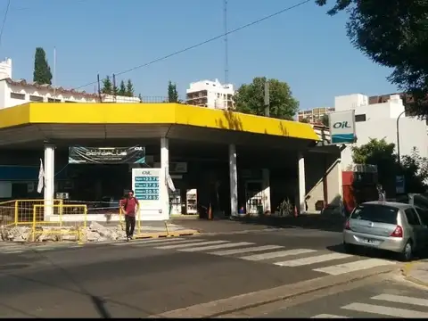 Estación de Servicio Juramento 3411
