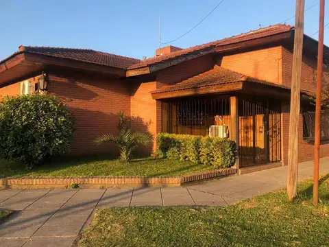 Casa en Venta en Muñiz, USD 159.000