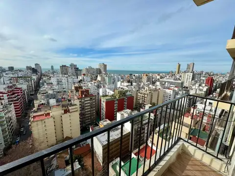 Venta Departamento 1 ambiente Desplazado. Balcón y vista Panoramica. Chauvin