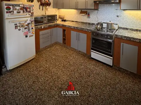 VENDE 5400m2 SOBRE AVENIDA IMPORTANTE 50m FRENTE