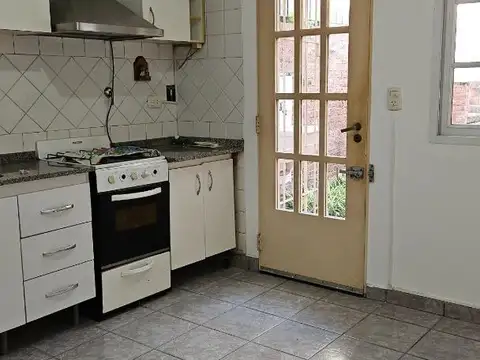 Depto Tipo Casa en Venta con 1 cocheras