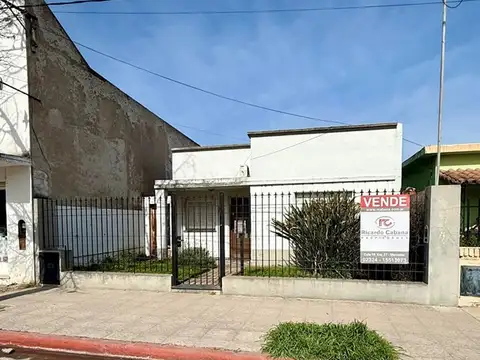 Calle 12 e/ 45 y 47 CASA EN VENTA