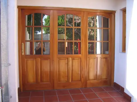 Casa en Venta en Burzaco, USD 145.000