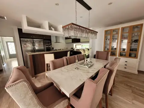 Casa en Alquiler Temporal en Funes, USD 8.000