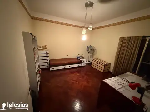 Depto Tipo Casa en Venta con 1 cocheras