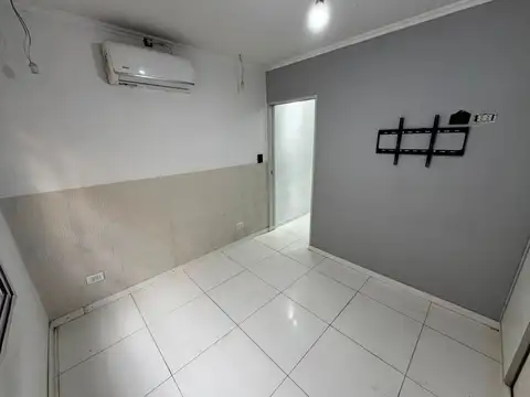 ALQUILER PH 3 AMBIENTES GALERIA, PATIO SAN JUSTO