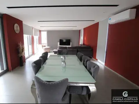 Casa en Alquiler de 4 dormitorios