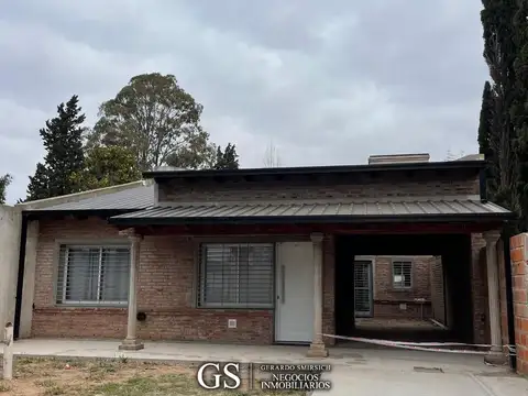 Casa 4 ambientes con 1 baño